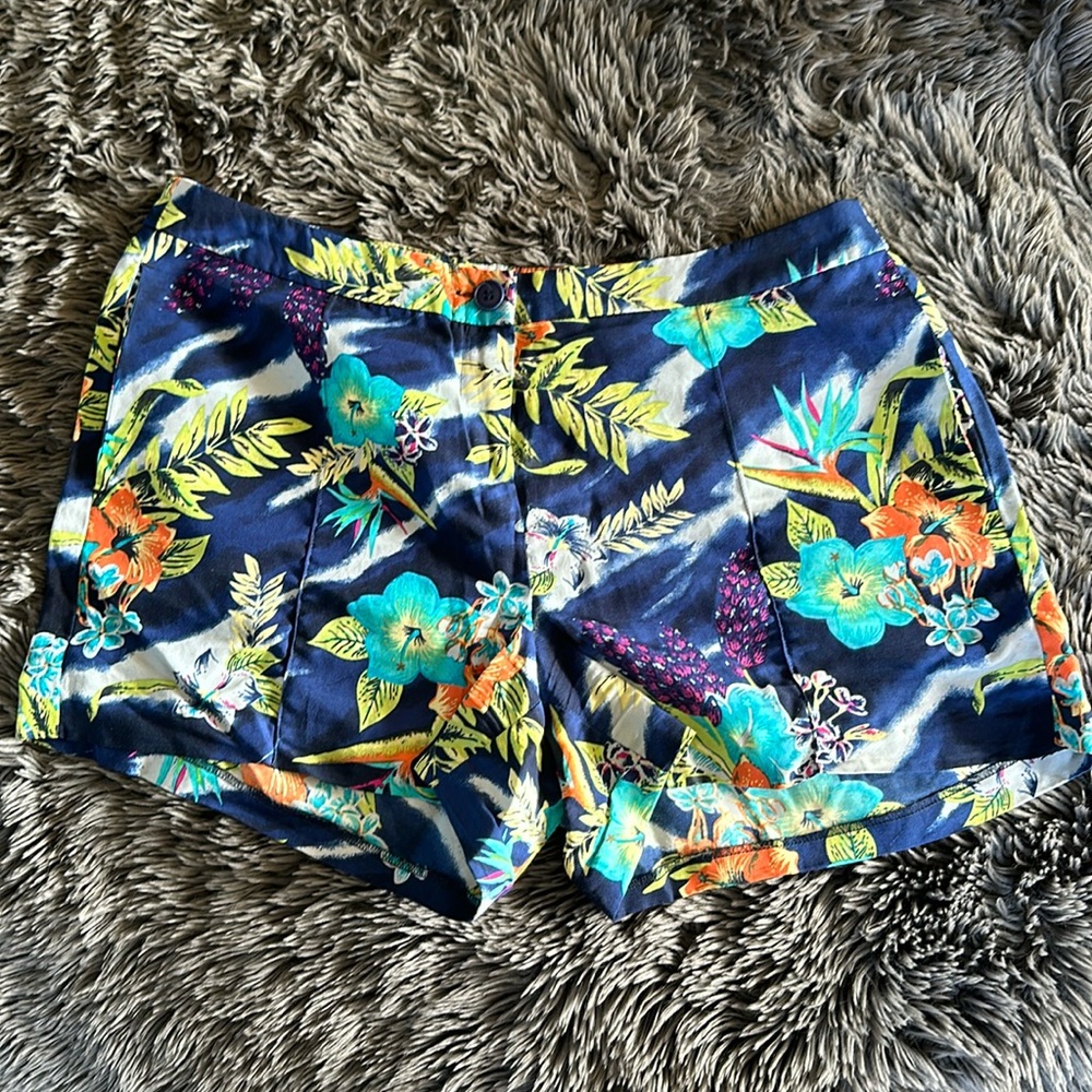 Trouvé low rise Hawaiian shorts